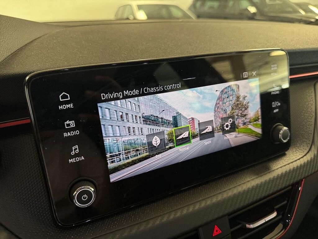 Skoda Kamiq 1.5 TSI 110kW (150CV) DSG MONTE CARLO 18