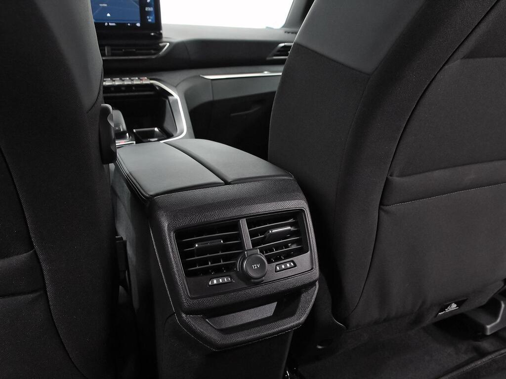 Peugeot 3008 1.2 PureTech 96KW S&S Allure Pack EAT8 32