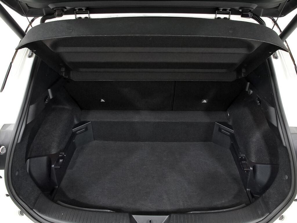 Nissan Qashqai DIG-T 103kW (140CV) mHEV 4x2 Tekna 9