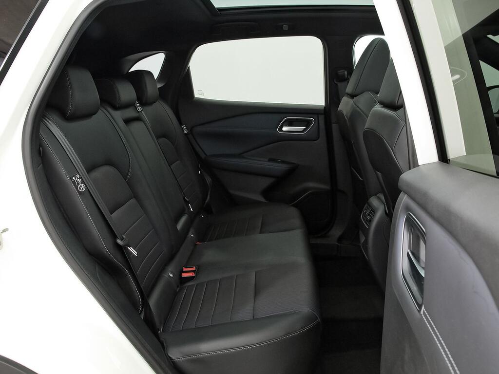 Nissan Qashqai DIG-T 103kW (140CV) mHEV 4x2 Tekna 8
