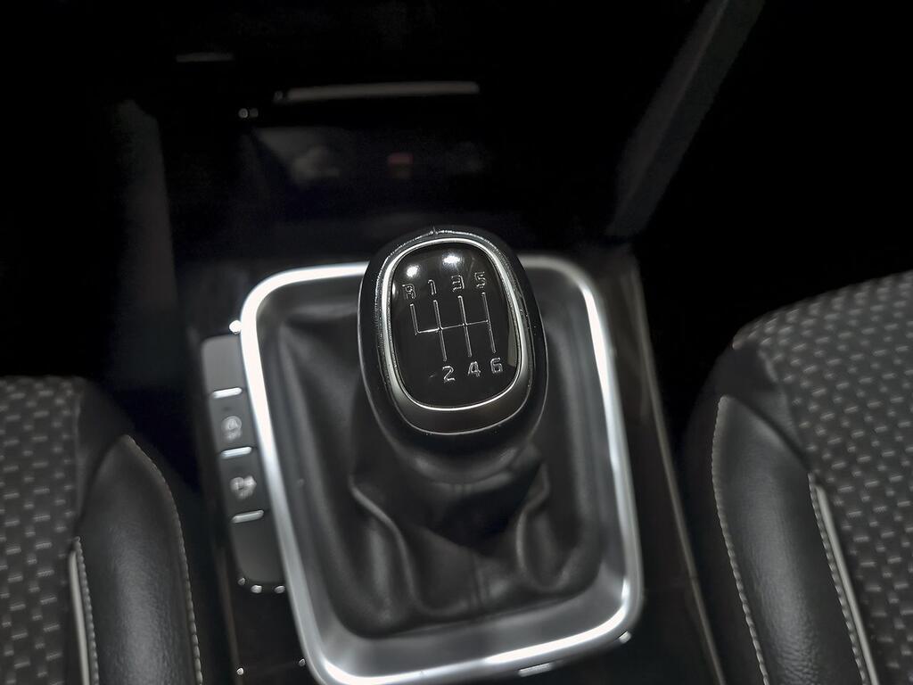 Kia XCeed 1.0 T-GDi Tech 88kW (120CV) 28