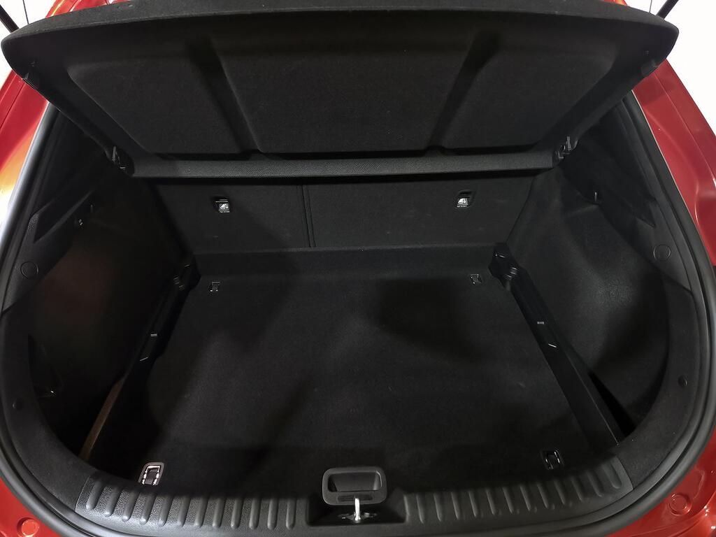 Kia XCeed 1.0 T-GDi Tech 88kW (120CV) 9