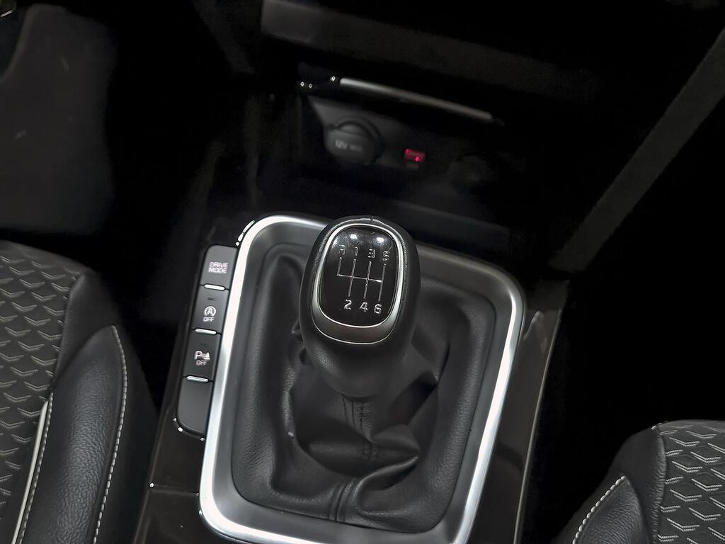 Kia XCeed 1.5 MHEV iMT Tech 118kW (160CV) 28