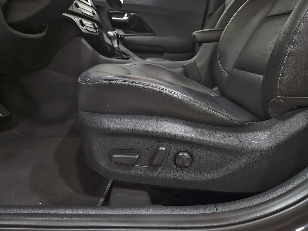 Kia Niro 1.6 GDi Híbrido 104kW (141CV) Emotion 30
