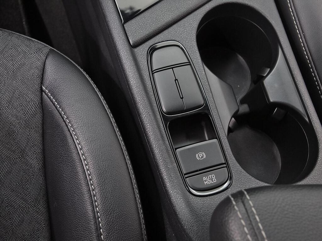 Kia Niro 1.6 GDi HEV 104kW (141CV) Drive 33