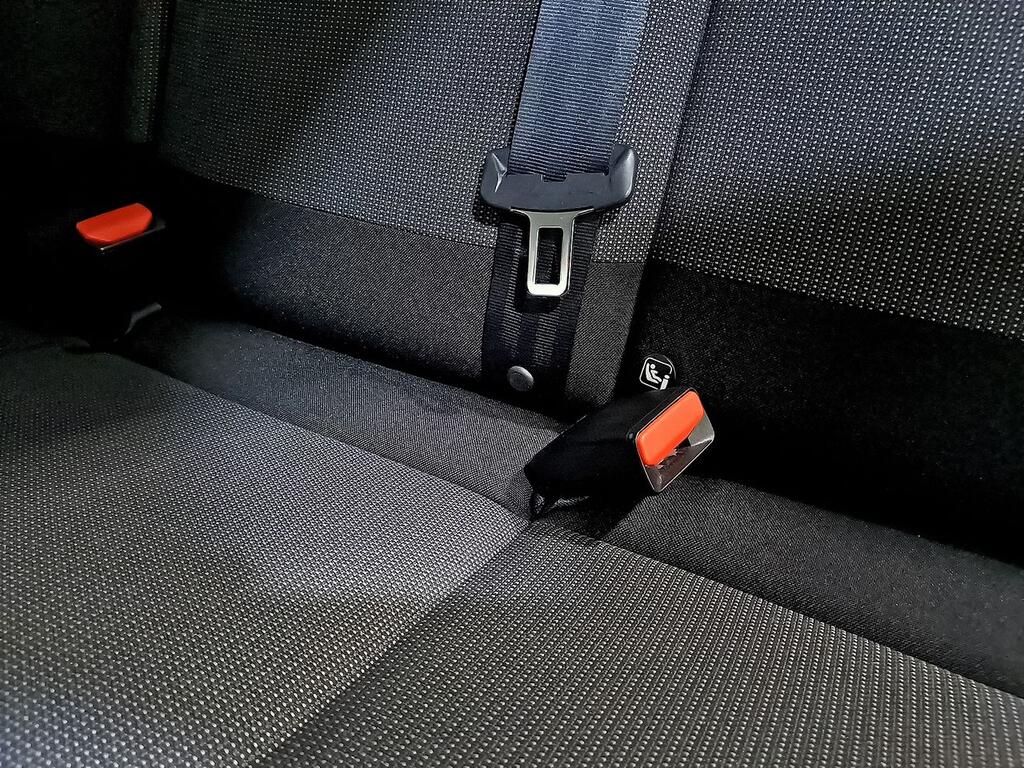 Citroën C3 PureTech 60KW (83CV) Shine 29