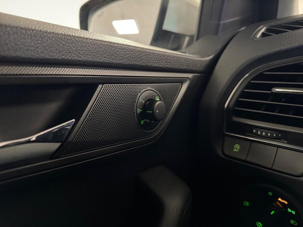 Skoda Fabia 1.0 MPI 44KW (60cv) Urban 19
