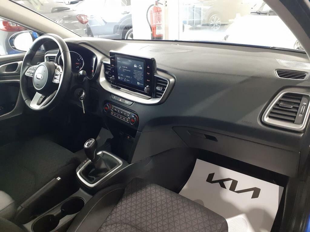 Kia Ceed 1.0 T-GDi 88kW (120CV) Drive 10