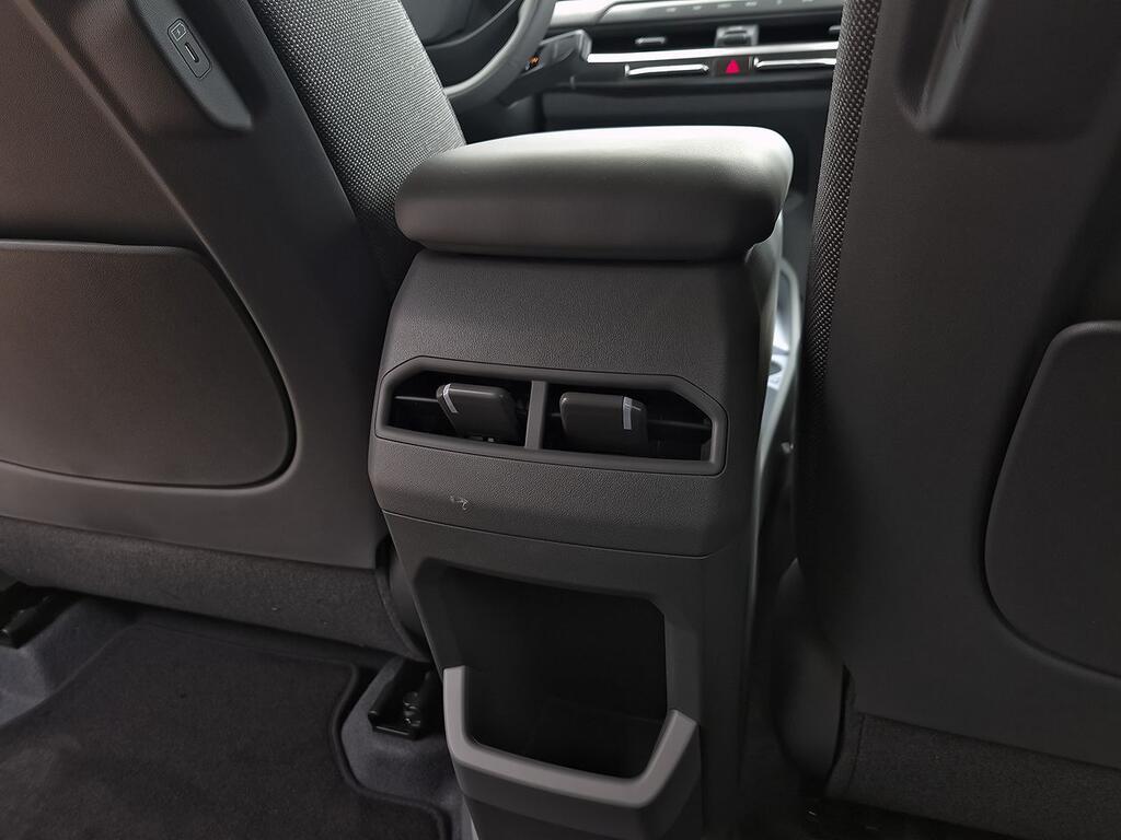 Kia EV3 Earth Long Range 37