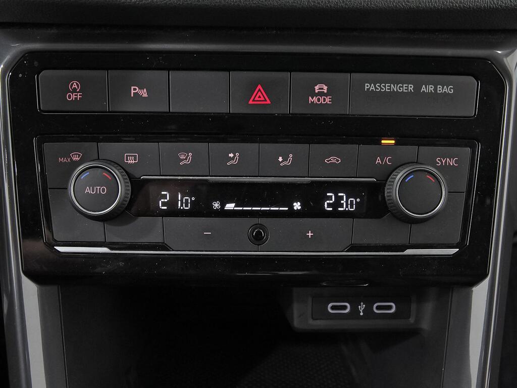 Volkswagen T-Cross Sport 1.0 TSI 81kW (110CV) DSG 26