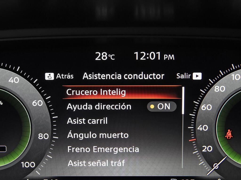 Nissan Qashqai E-POWER 140 KW (190 CV) N-Connecta 31