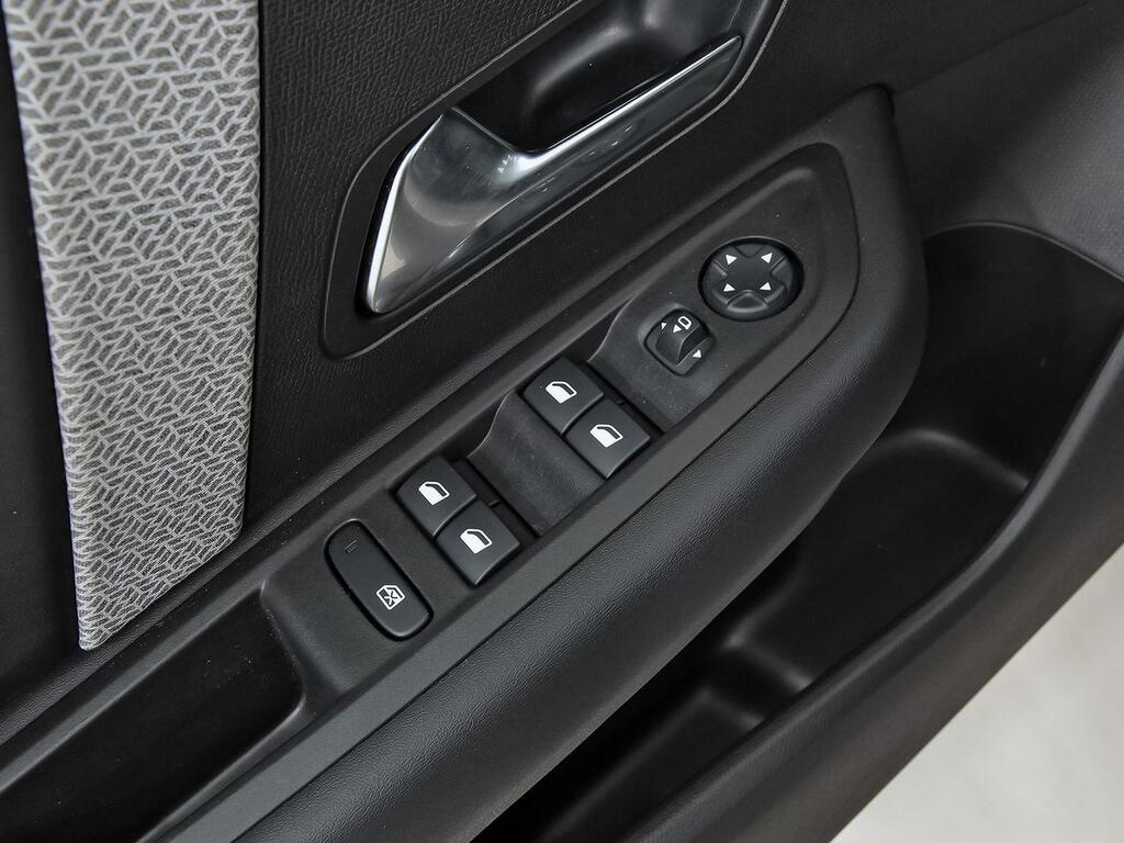 Citroën C4 Hybrid 136 e-DCS6 Plus 13