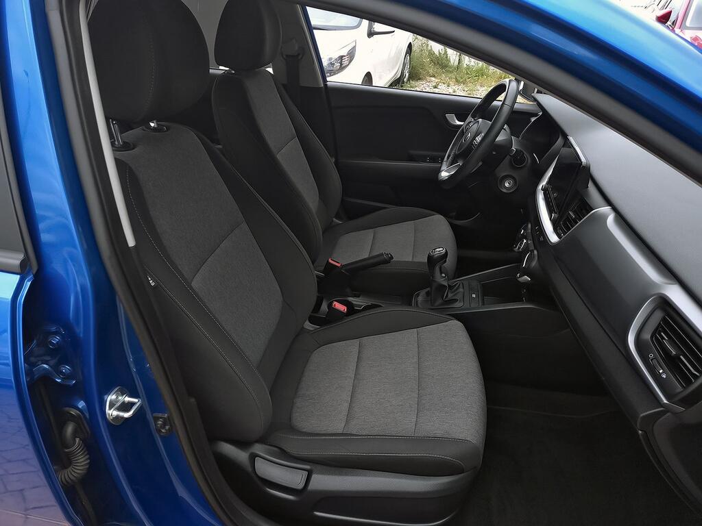 Kia Stonic 1.0 T-GDi 74kW (100CV) MHEV iMT Concept 7