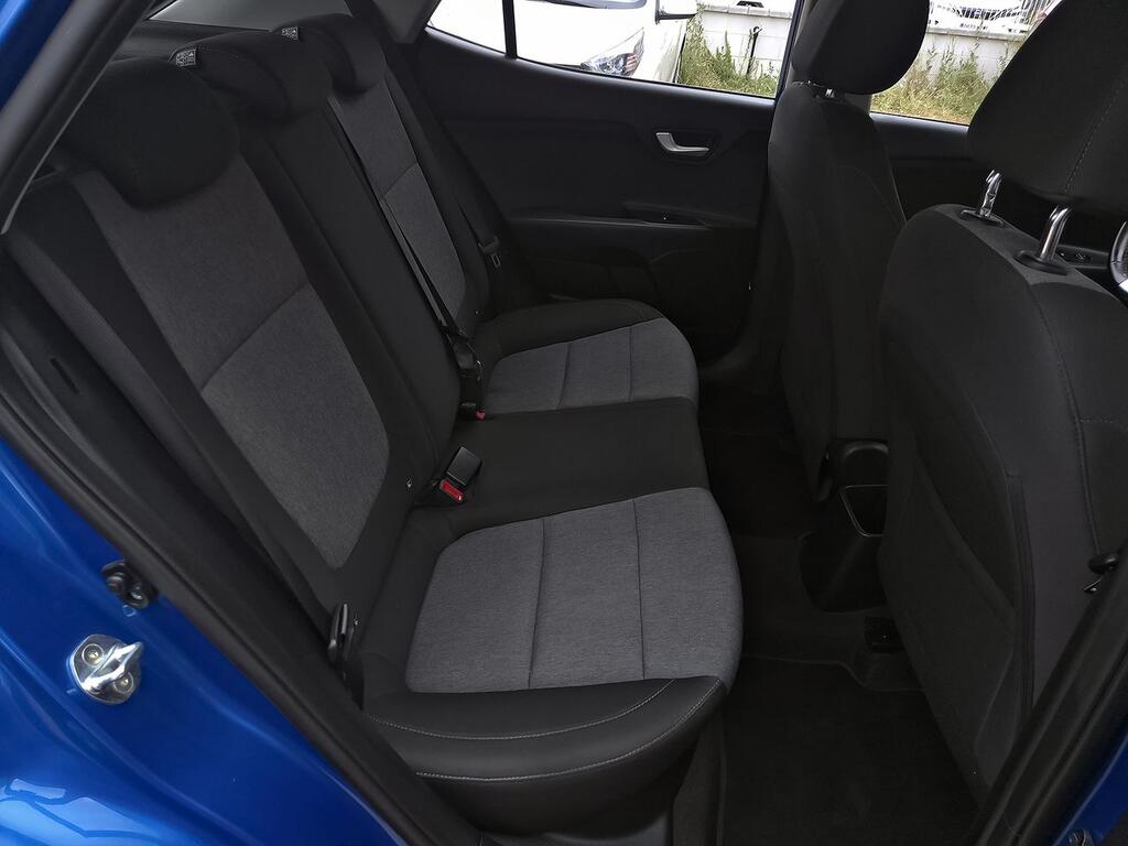 Kia Stonic 1.0 T-GDi 74kW (100CV) MHEV iMT Concept 8