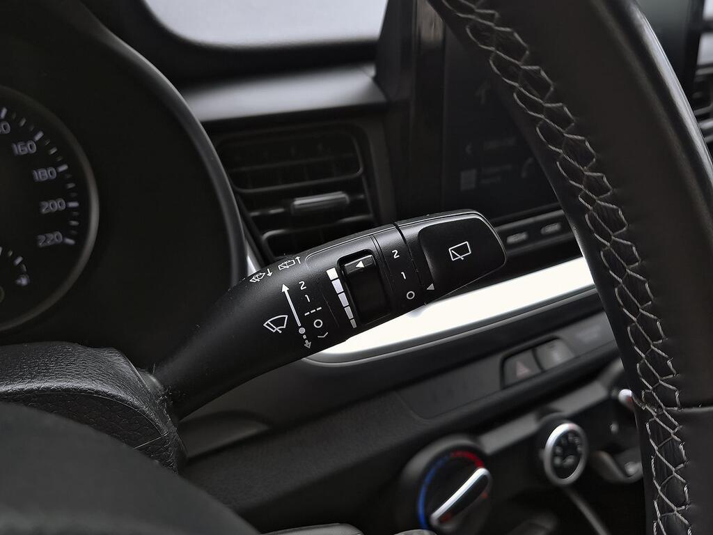 Kia Stonic 1.0 T-GDi 74kW (100CV) MHEV iMT Concept 15