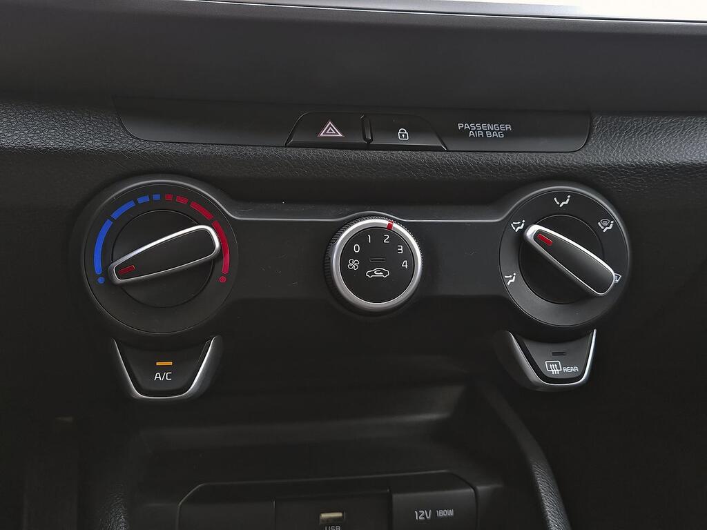 Kia Stonic 1.0 T-GDi 74kW (100CV) MHEV iMT Concept 21