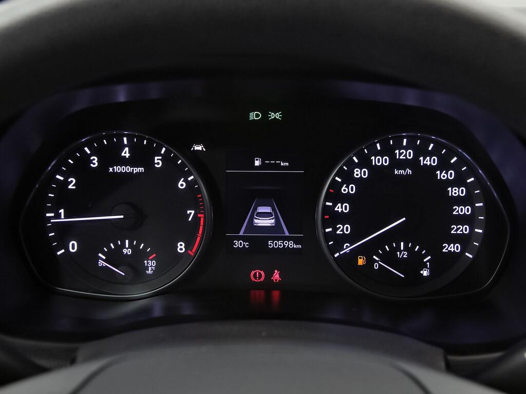 Hyundai i30 1.5 DPI Essence 15