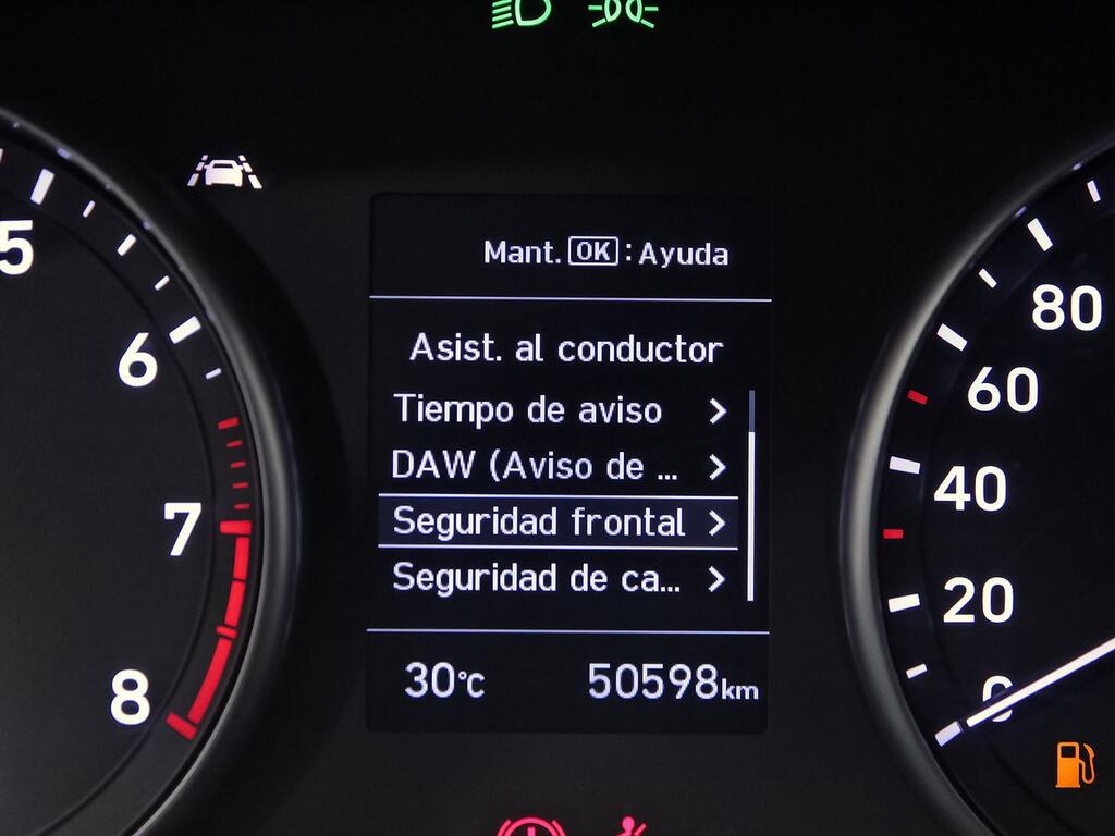 Hyundai i30 1.5 DPI Essence 23