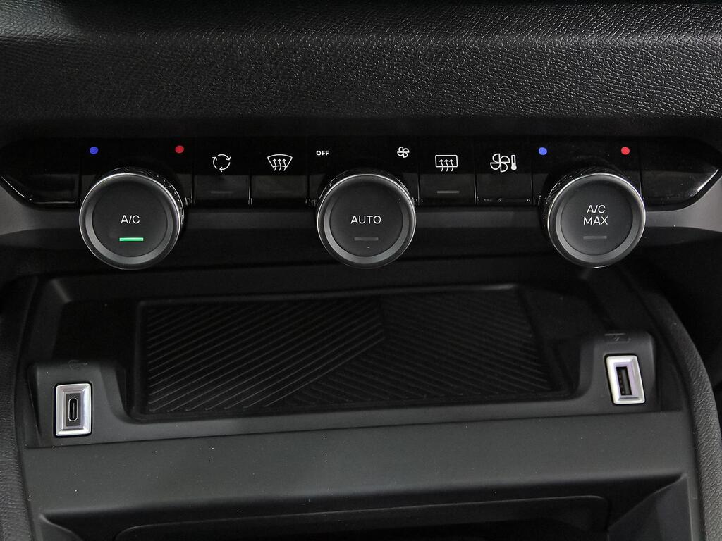 Citroën C4 Hybrid 136 e-DCS6 Plus 29