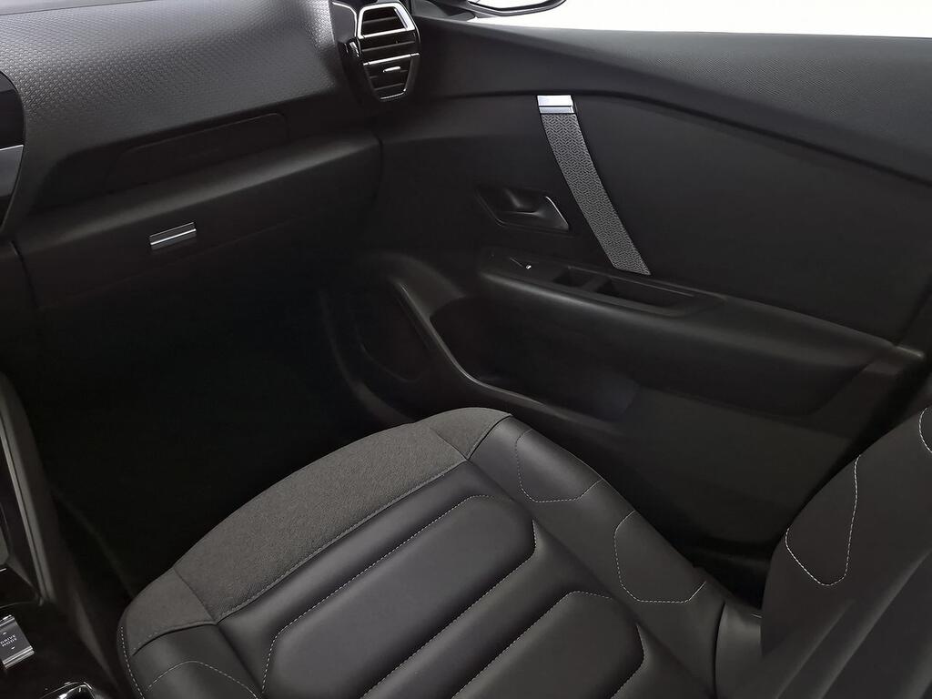 Citroën C4 PureTech 130 S&S 6v Shine 31
