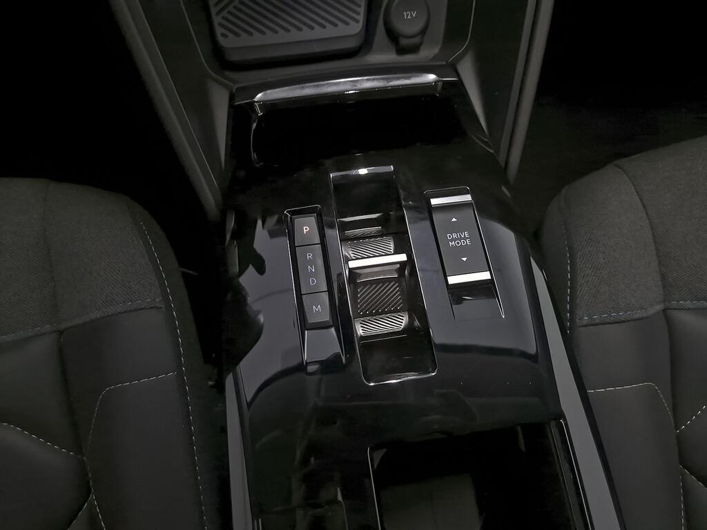 Citroën C4 PureTech 130 S&S 6v Shine 29