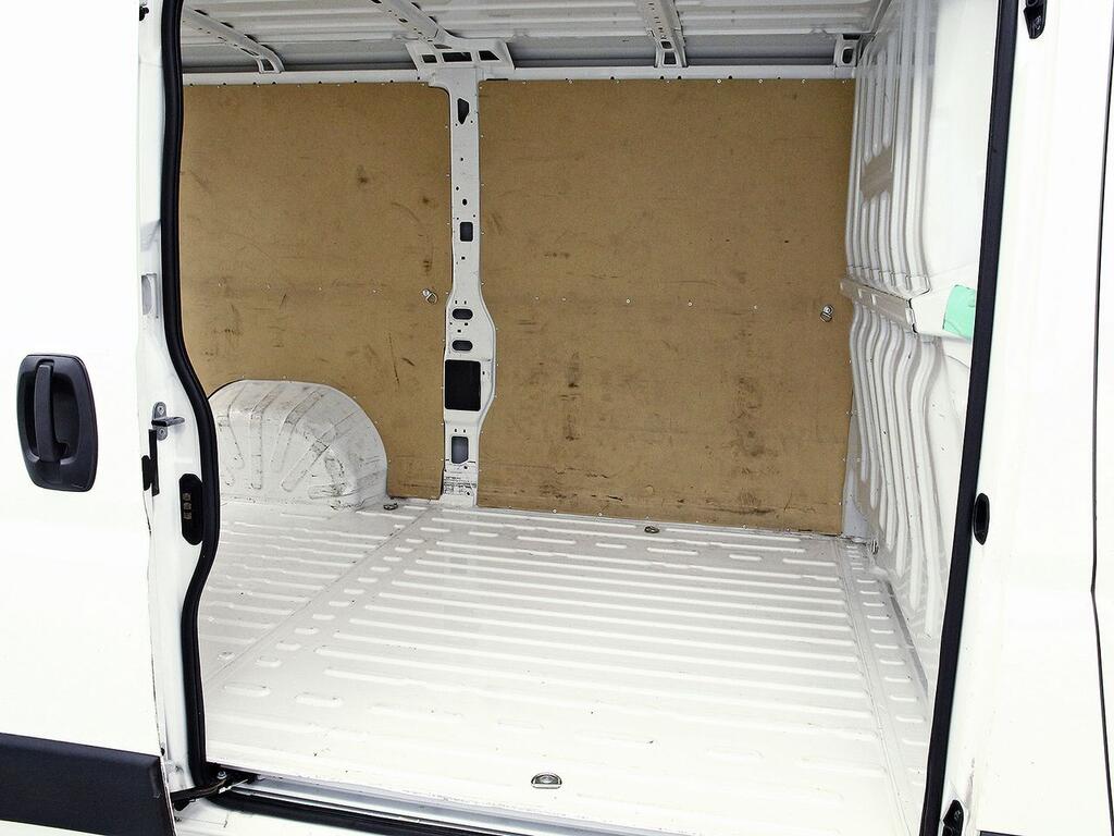 Citroën Jumper FURGON 2.2 BLUEHDI 120CV 30 L1H1 4P 8