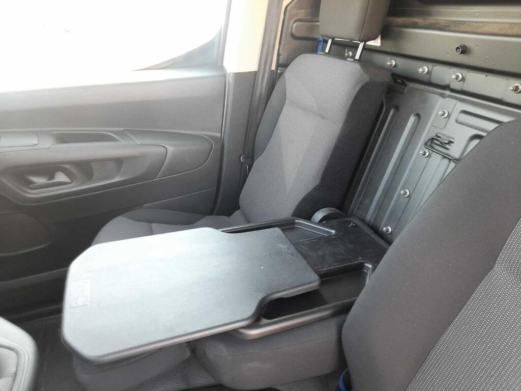 Citroën Berlingo VAN 1.5 BLUEHDI 100 TALLA M WORKER 3P 27