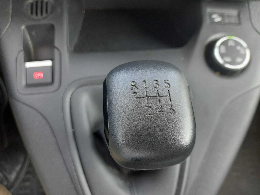 Citroën Berlingo VAN 1.5 BLUEHDI 100 TALLA M WORKER 3P 13