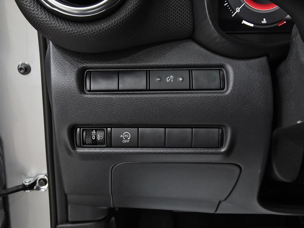 Nissan Juke DIG-T 84 kW (114 CV) DCT 7V N-Connecta 13
