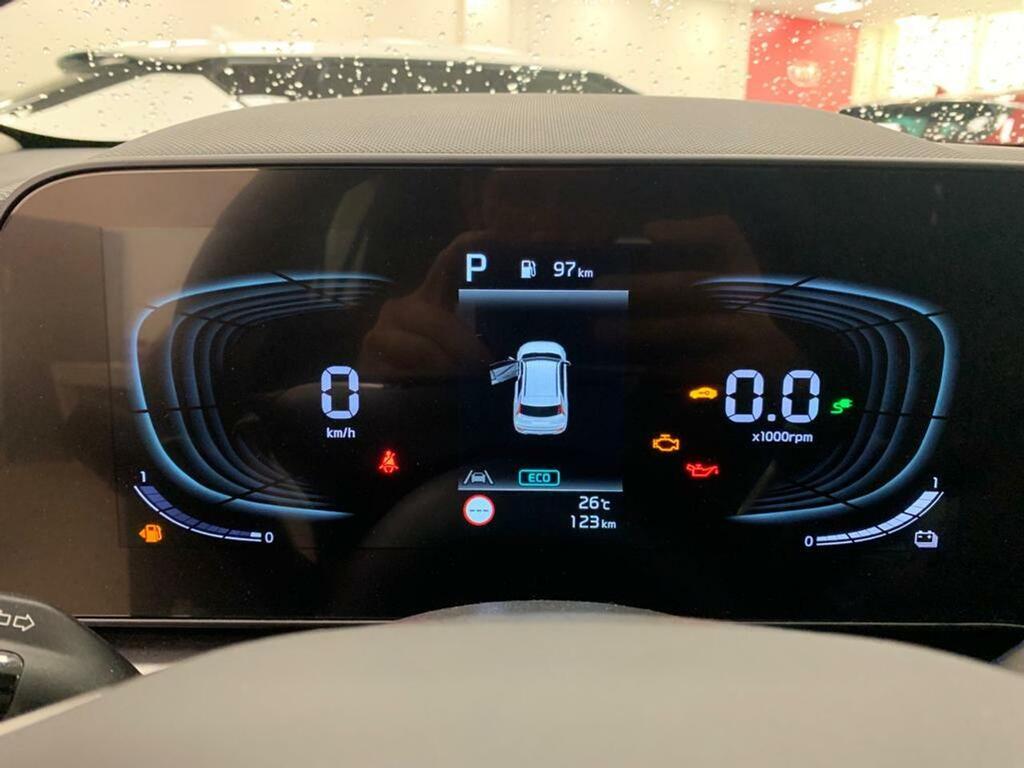Kia Niro 1.6 GDi HEV 104kW (141CV) Drive 17