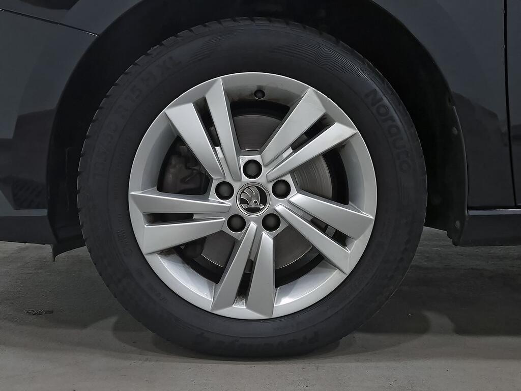 Skoda Fabia Combi 1.0 TSI 81KW (110cv) Like 8
