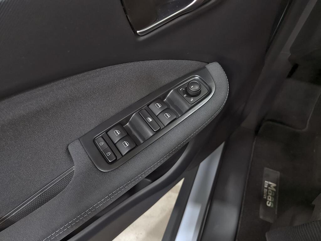 Leapmotor T03 T03 BEV 37.3kWh Design Auto 12