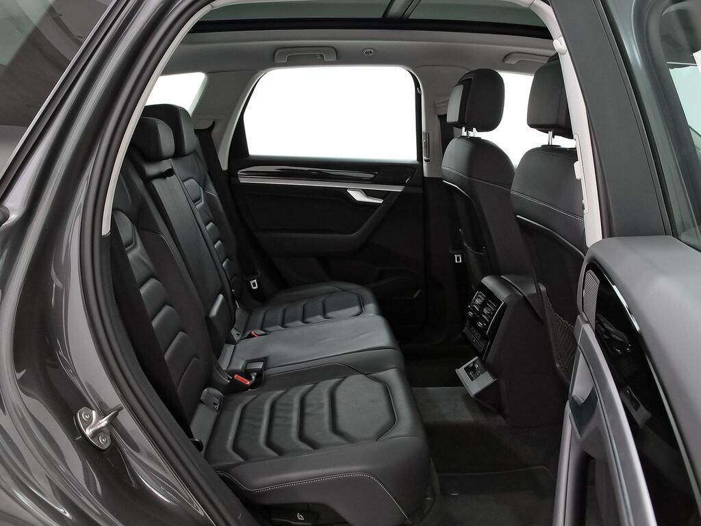 Volkswagen Touareg eHybrid Eleg 3.0 V6 TSI 280kW Tip 4M 8
