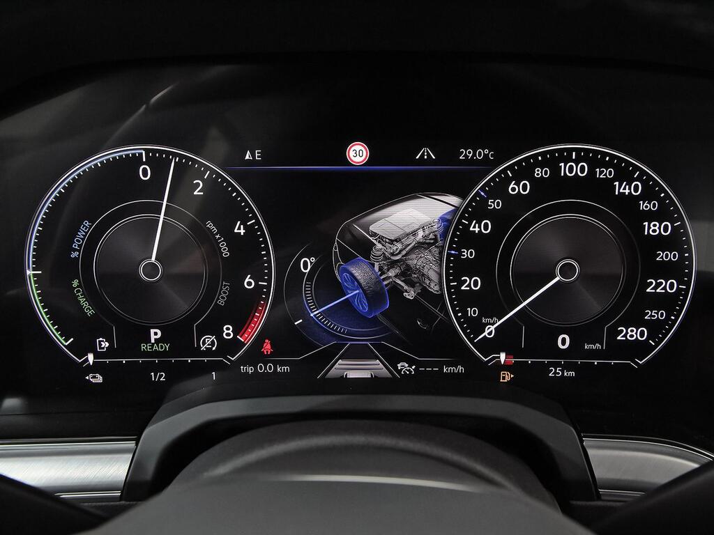 Volkswagen Touareg eHybrid Eleg 3.0 V6 TSI 280kW Tip 4M 17