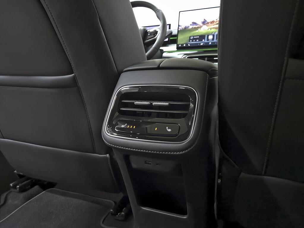 Ebro S800 1.6 TGDI Luxury 7 DCT 36
