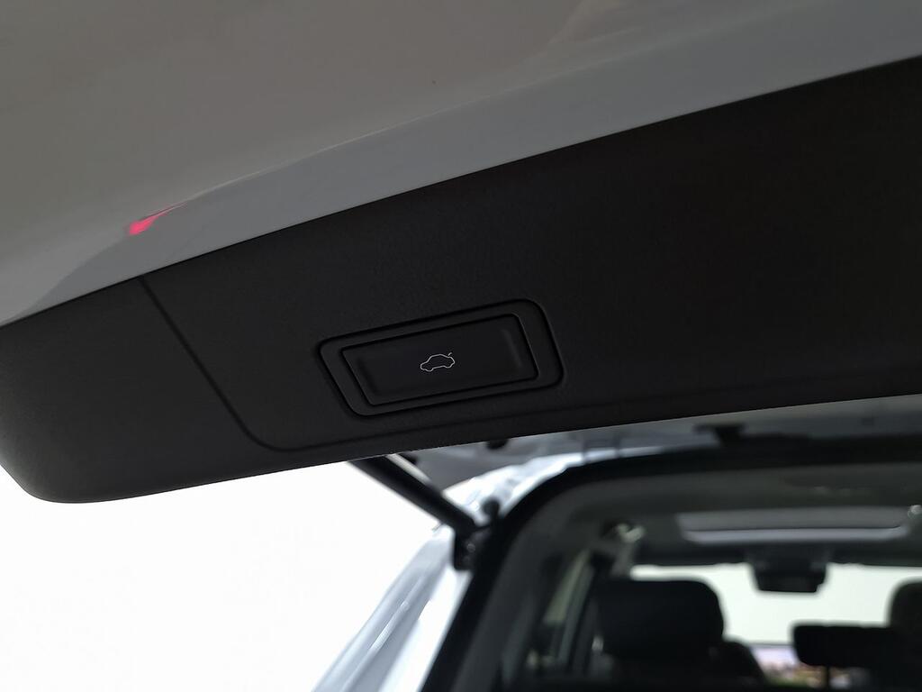 Ebro S800 1.6 TGDI Luxury 7 DCT 40
