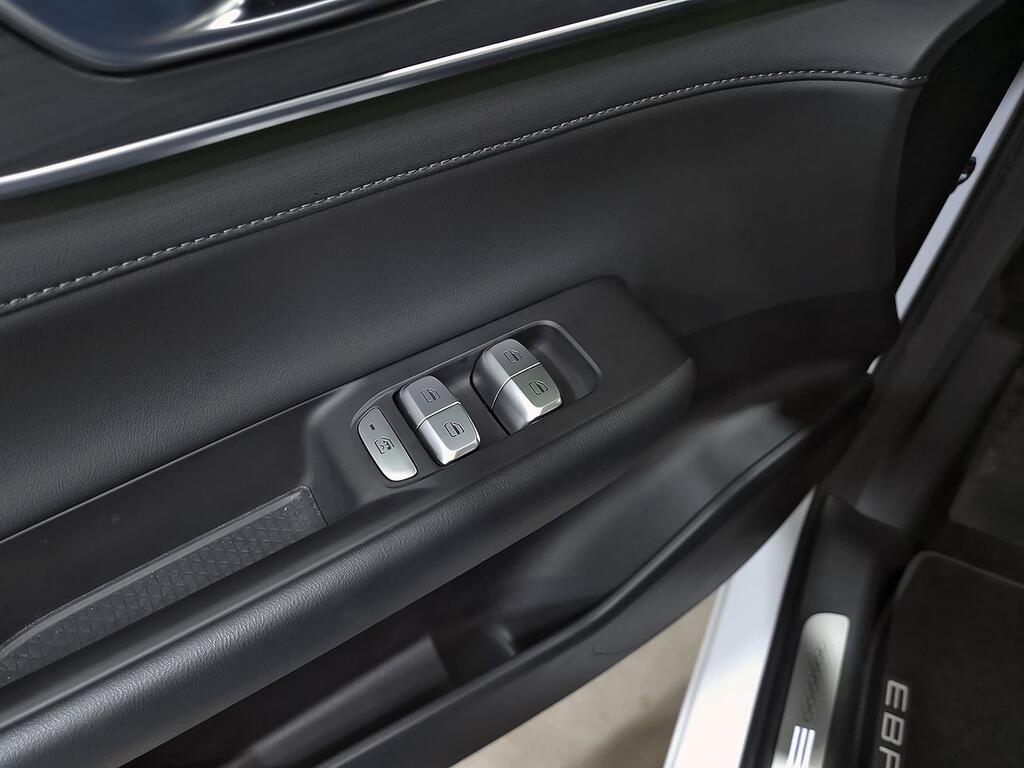 Ebro S800 1.6 TGDI Luxury 7 DCT 13