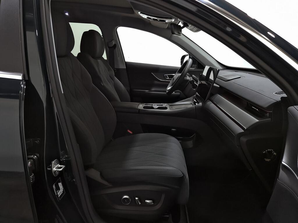 Ebro S800 1.6 TGDI Luxury 7 DCT 7