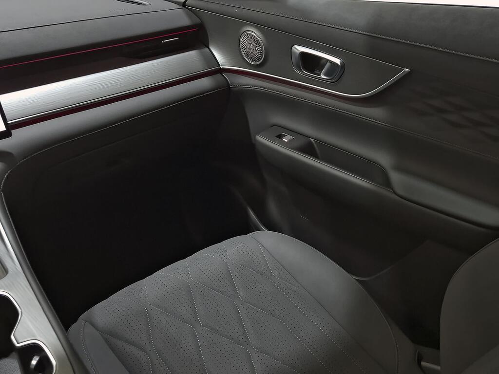 Ebro S800 1.6 TGDI Luxury 7 DCT 32