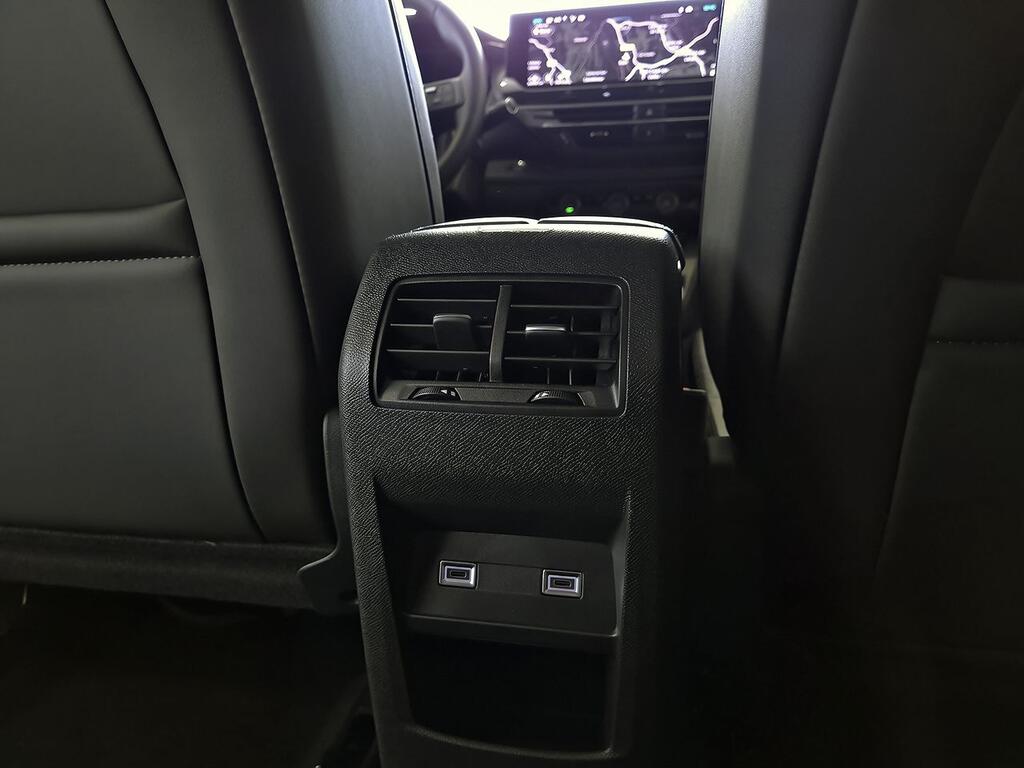 Citroën C5 X Hybrid 180 e-EAT8 Shine 33