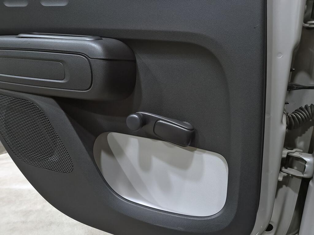 Citroën C3 PureTech 60KW (83CV) Feel 28