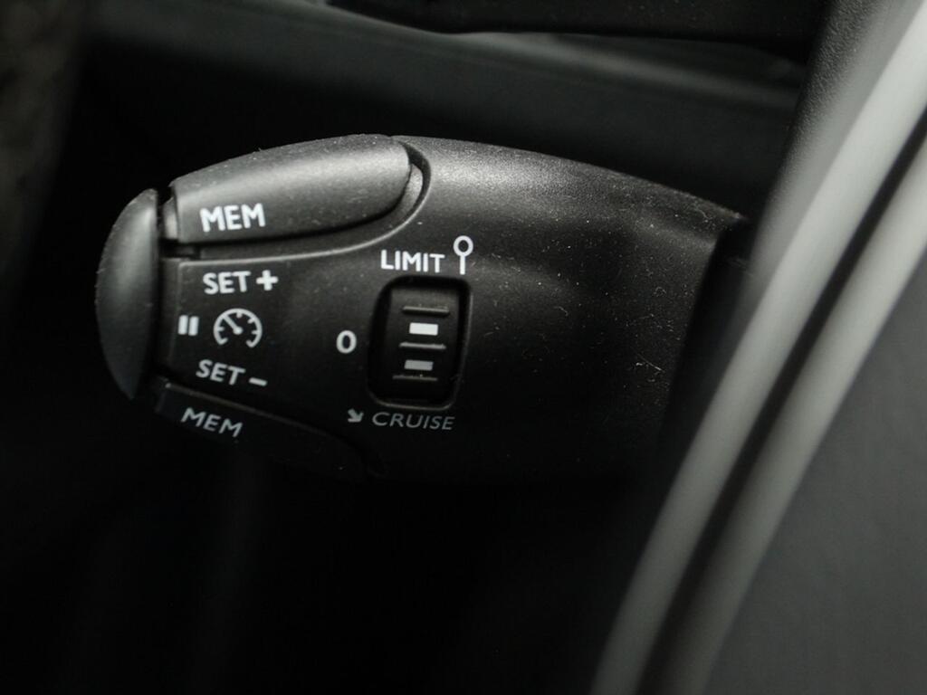 Peugeot 3008 1.5 BlueHDi 96kW (130CV) S&S Allure EAT8 20