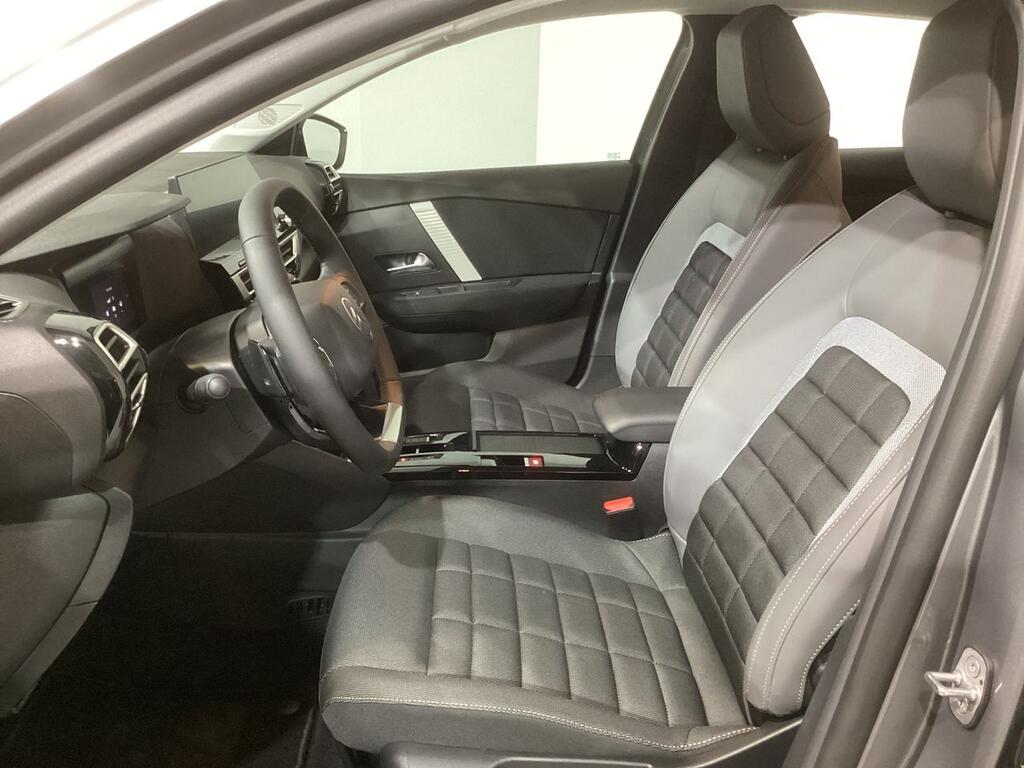 Citroën C4 Hybrid 145 ë-DCS6 Plus 8