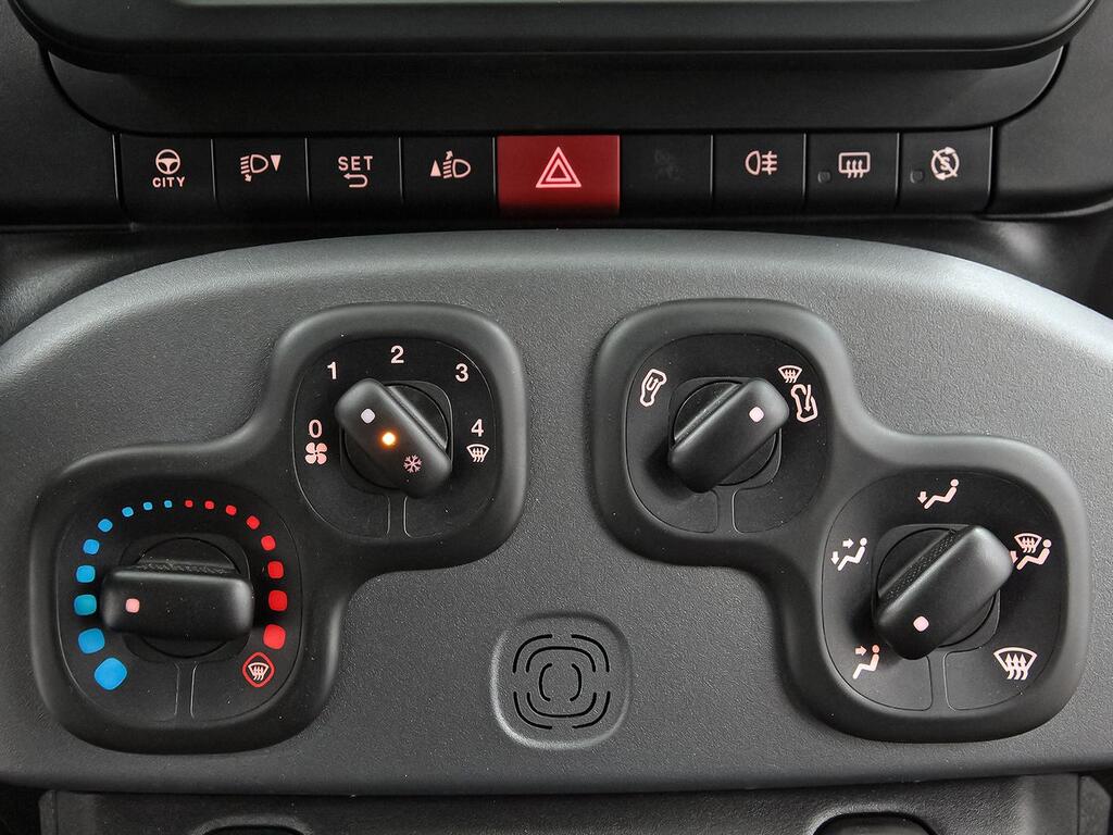 Fiat Panda City Life Hybrid 1.0 Gse 51kw (70CV) 22