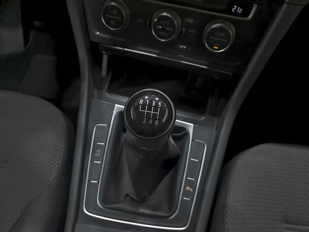 Volkswagen Golf Advance 1.0 TSI 85kW (115CV) 30