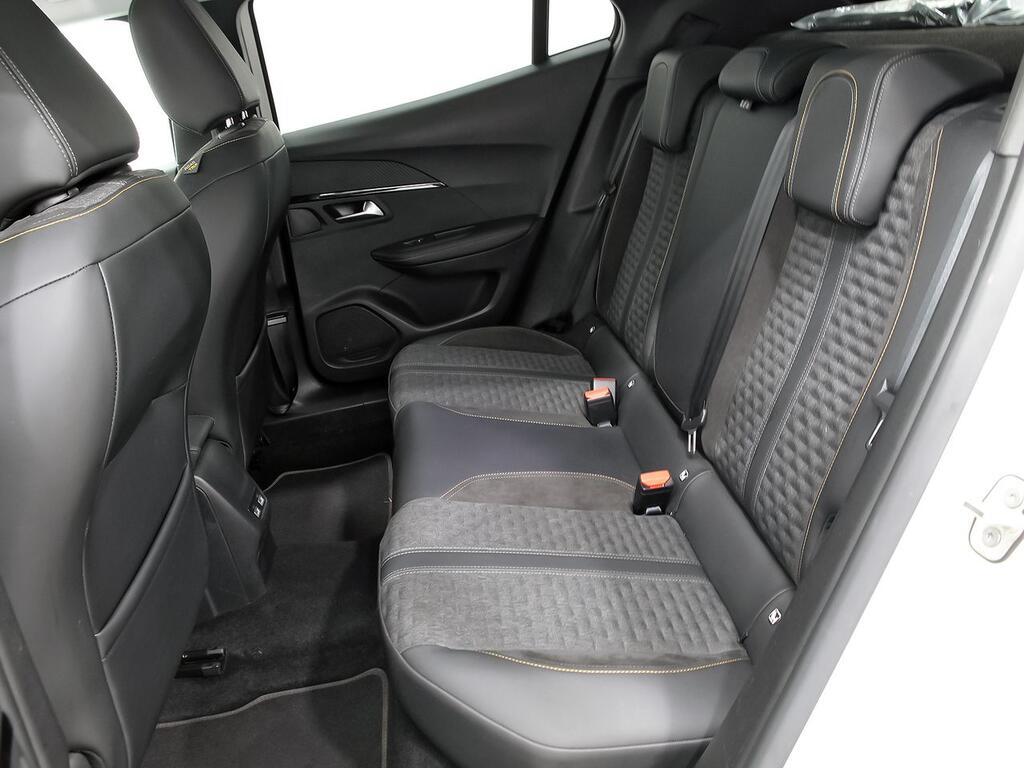 Peugeot 2008 Roadtrip Puretech 96kW (130CV) S&S EAT8 9