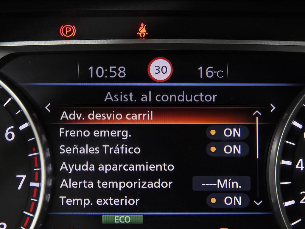 Nissan Juke DIG-T 84 kW (114 CV) DCT 7V N-Connecta 26
