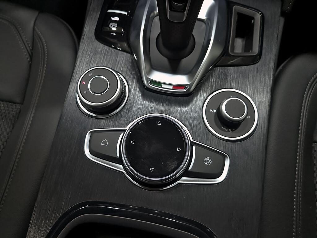 Alfa Romeo Stelvio 2.2 Diesel 118kW (160CV) SPRINT RWD 35