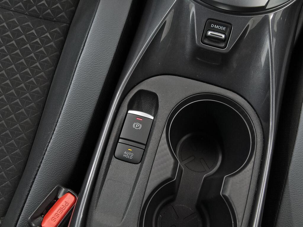 Nissan Juke DIG-T 84 kW (114 CV) DCT 7V N-Connecta 26
