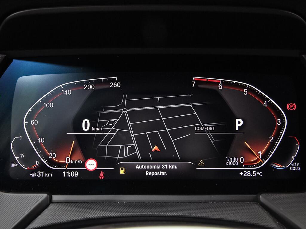 BMW Serie 1 118i 11